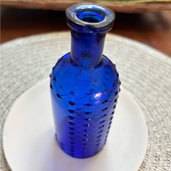 Spectacular Miniature Quilted Blue Poison Antique Dark Cobalt VTG Poison Bottle - Picture 5 of 14